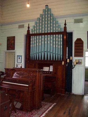 B6064 Darnum Musical Village