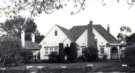 B7232 38 Christowel St