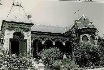 B3774 Yarroma House & Garden