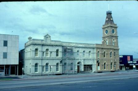 B2925 Dandenong Town Hall