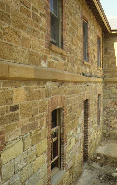 old police barracks bendigo side wall & courtyard may1993