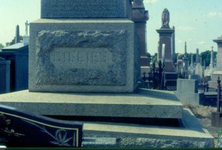 G13005 Gillies Headstone