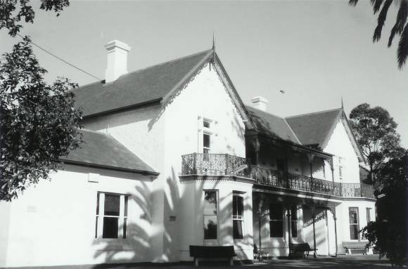 28279 01 Riverview Tce