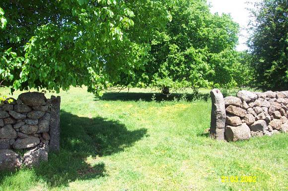 23288 Albert Homestead complex gateway 1874