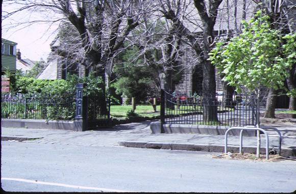 1 st marks anglican church george street fitzroy front view oct1986