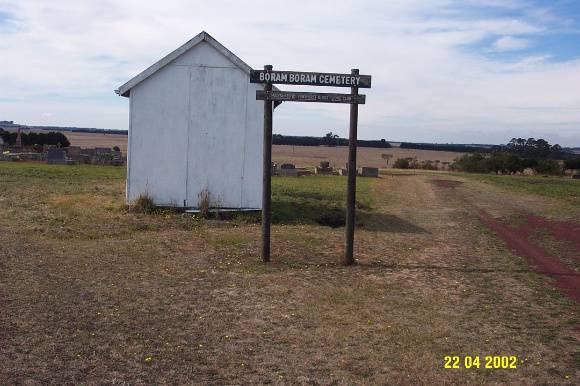 23348 Boram Boram Cemetery Sexton s shelter 0768