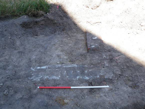 Photos of artefacts, 