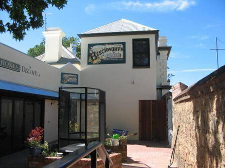 Former Bank of NSW 18 Nov 2014 (25) rear addition