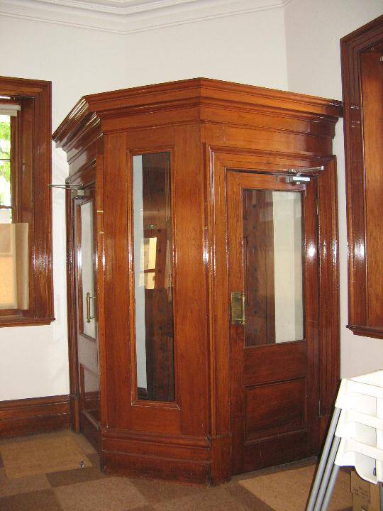 Former Bank of NSW timber entry vestibule