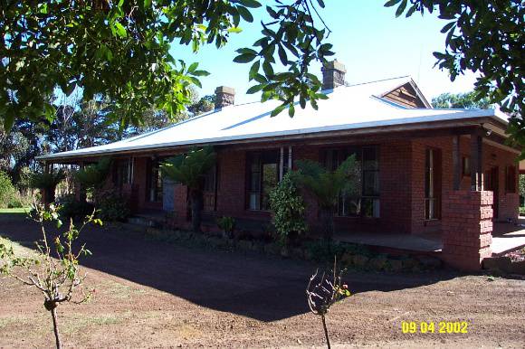 23306 Cheritta Branxholme facade 0698