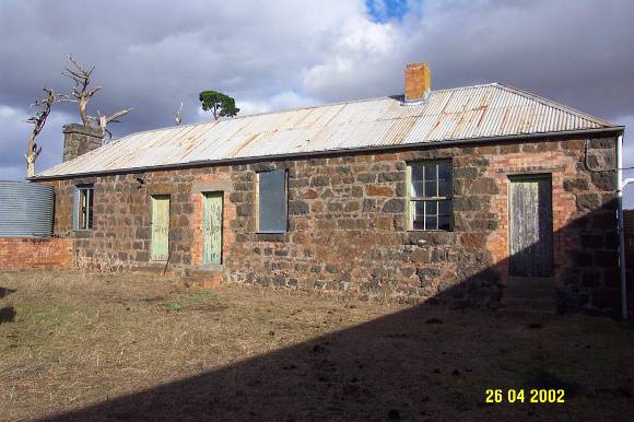 23429 Cheviot Hills Penshurst men s quarters 0840