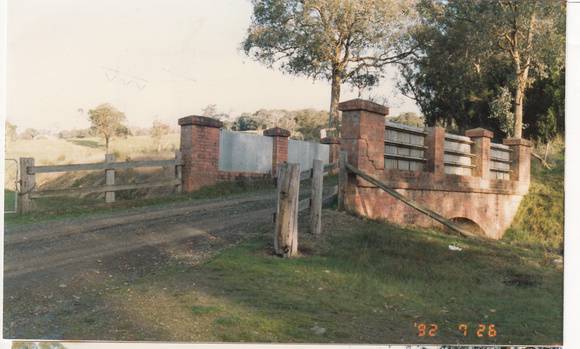2 - Maroondah Aqueduct Kangaroo Ground Eltham - Shire of Eltham Heritage Study 1992 - Colour 7