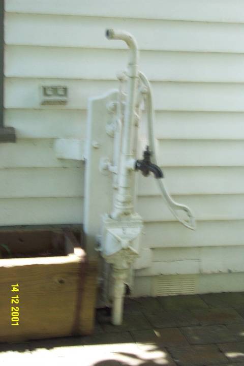 23196 Clifton Homestead old pump 0323