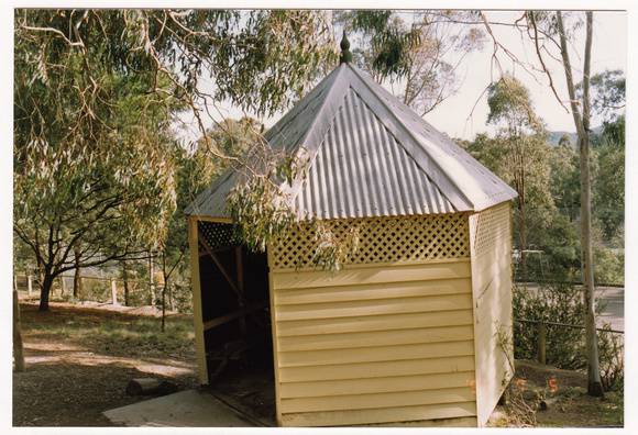 Strathewen Primary School Colour 4 - Shire of Eltham Heritage Study 1992