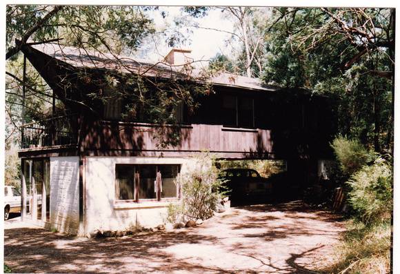 Downing Le Gallienne Residence Eltham Colour 1 - Shire of Eltham Heritage Study 1992