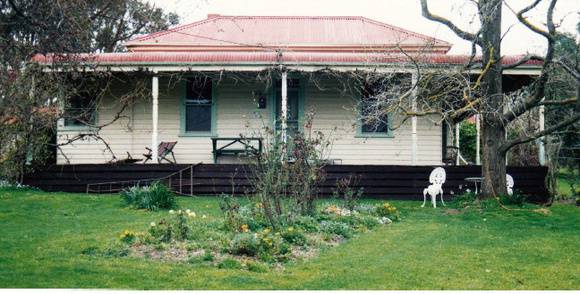 House and Planting Cott Bridge Strath Rd Colour 4 - Shire of Eltham Heritage Study 1992