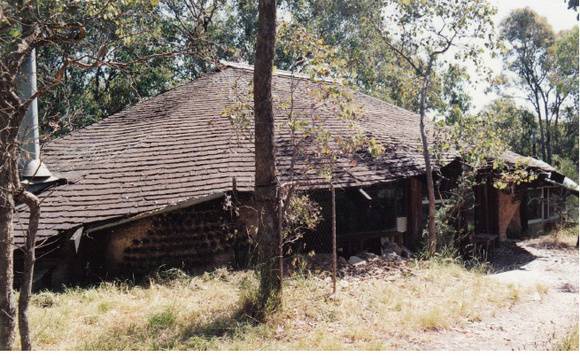 Leon Saper Residence 60 Dunmoochin Rd Colour 1 - Shire of Eltham Heritage Study 1992