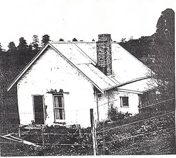 Souter House 19 Falkiner St Eltham Black & White 2 - Shire of Eltham Heritage Study 1992