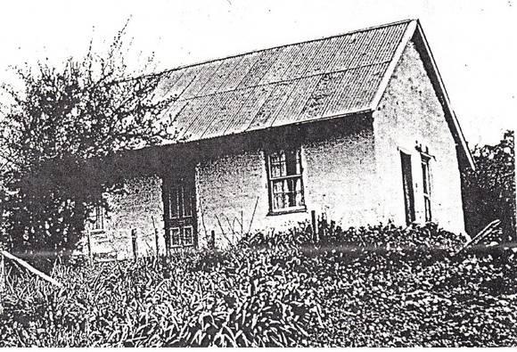 Souter House 19 Falkiner St Eltham Black & White 4 - Shire of Eltham Heritage Study 1992