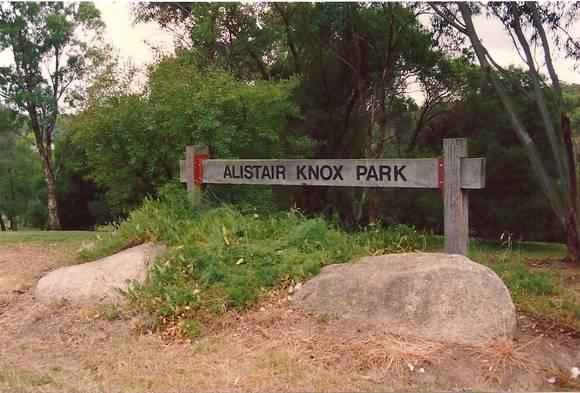 Alistair Knox Park Main Rd Eltham Colour 4 - Shire of Eltham Heritage Study 1992