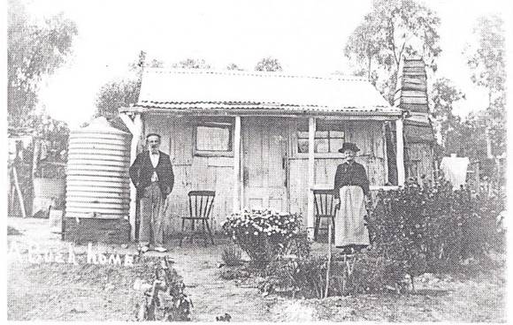 Miners Timber Slab Cottage 2 Castle Rd Black & White 3 - Shire of Eltham Heritage Study 1992