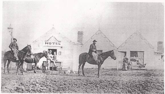 St Andrews Hotel Palm KangGround St Andrews Rd Black & White 3 - Shire of Eltham Heritage Study 1992