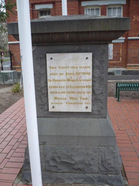 Essendon Primary School No.483 war memorial