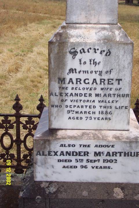 23473 Dunkeld Cemetery  Old  McArthur 2255