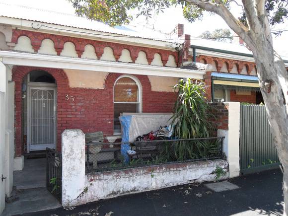 35 Stawell St