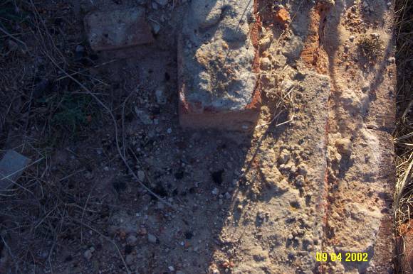 23305 Glenlogie ruined wall Branxholme 0752