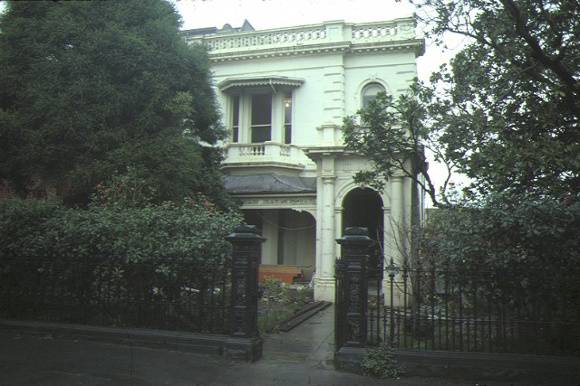 1 residence 193 george street east melbourne front view aug1985