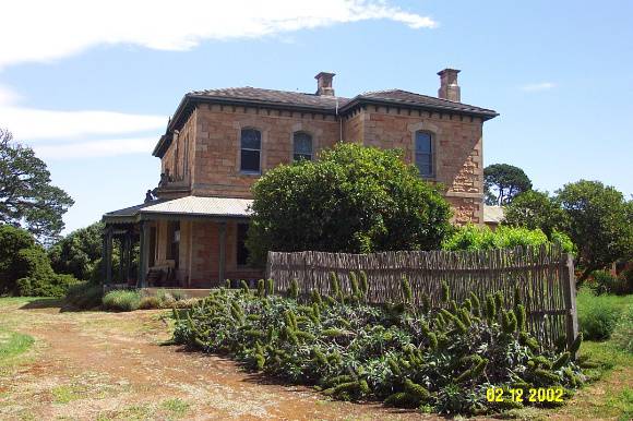 H1925 Gringegalgona Homestead facade 2207