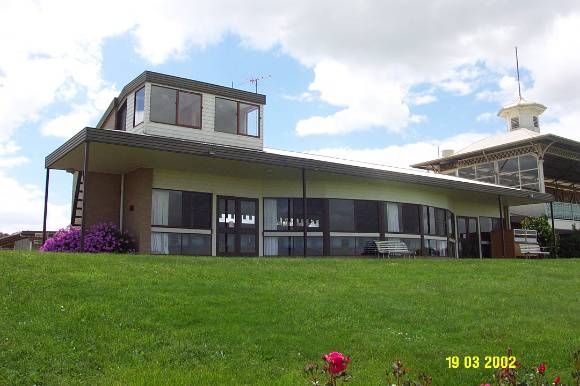 23522 Hamilton Racecourse Grandstand  1970s  1836