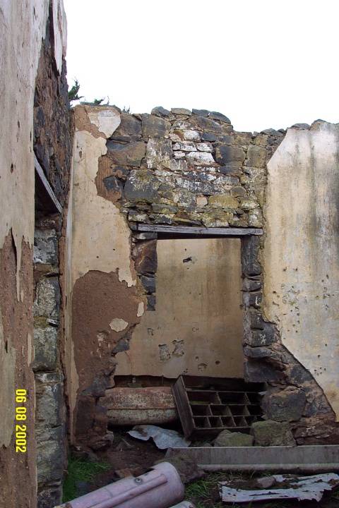 23113 Hilgay Coleraine front hall 1245