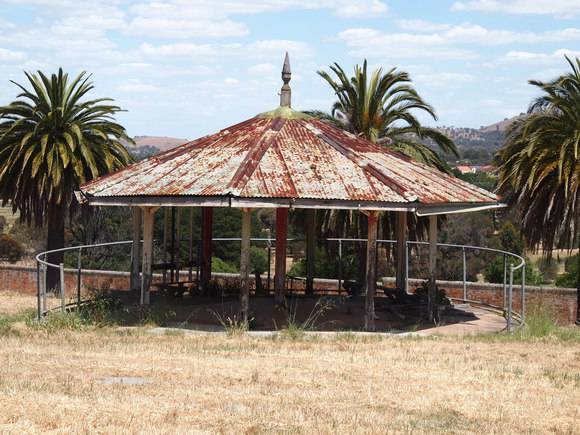 H1223 ARADALE LHA 2015 9.JPG