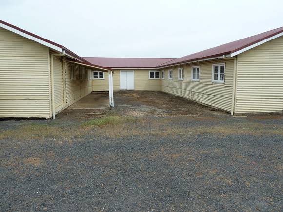 H2113 FORMER BALLARAT RAAF BASE LHA 2015 4.JPG