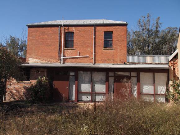 H1071 FORMER MURRAY HOTEL LHA 2015 4.JPG