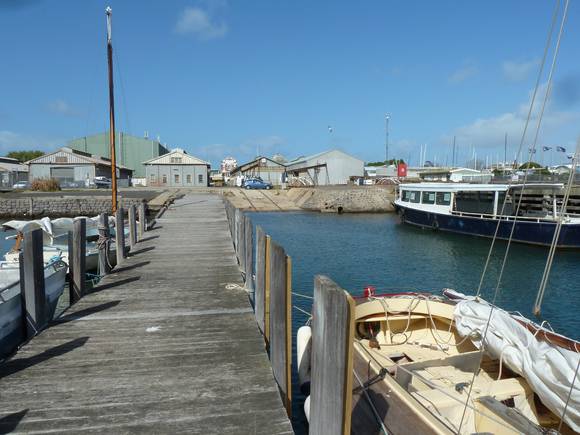 H1790 FORMER MELBOURNE HARBOUR TRUST WILLIAMSTOWN WORKSHOPS LHA 2015 1.JPG