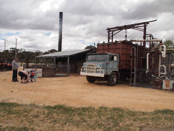 H0276 EUCALYPTUS DISTILLERY LHA 2015 2.JPG