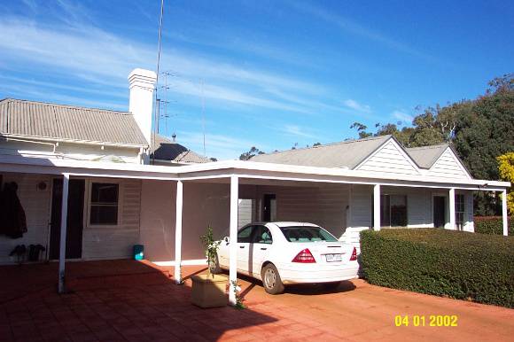 23423 Kinvonvie  Yulecart former staff quarters 1313