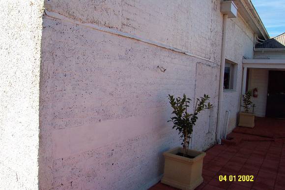 23423 Kinvonvie  Yulecart detail of early wall 1312