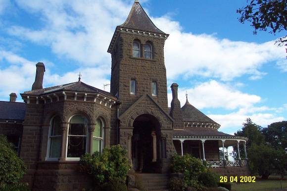 H0541 Kolor Penshurst entrance elevation 0842