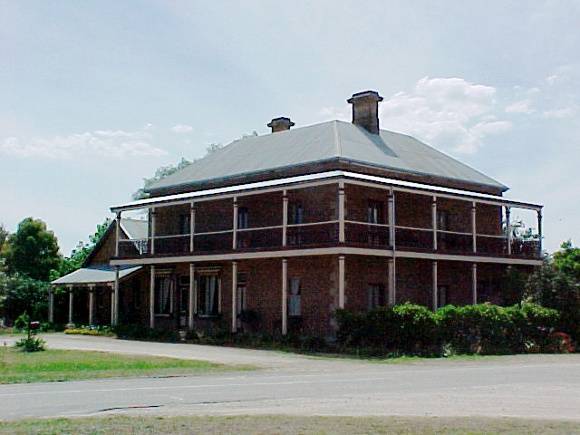 1 ladson' store tarrawingee nov99