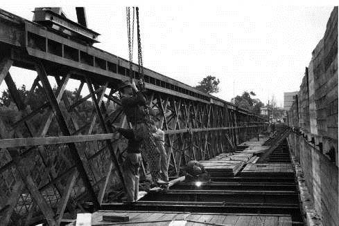 Chandler Highway Bridge construction works .jpg