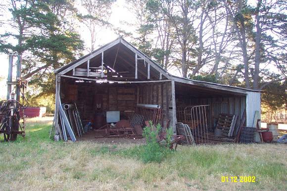 23456 Melville Forest Homestead shed and forge 2164