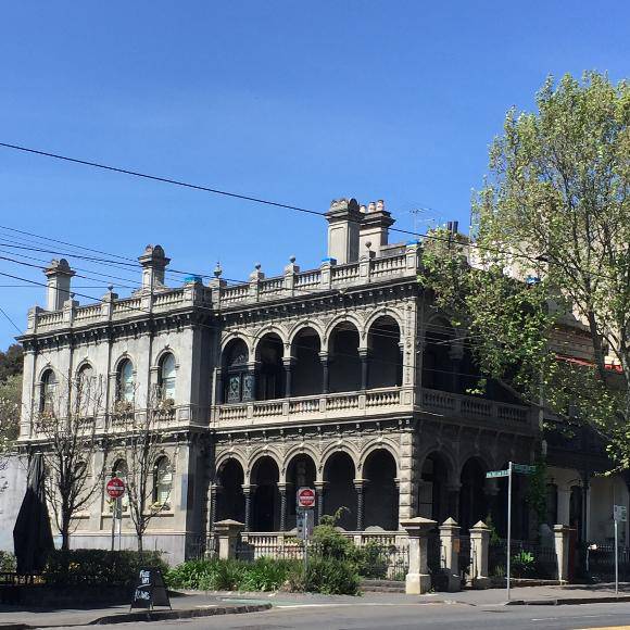 RESIDENCE October 2016
