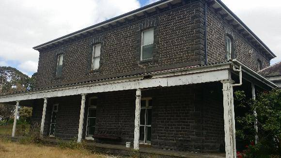 Ingleby South east elevation 2016.jpg