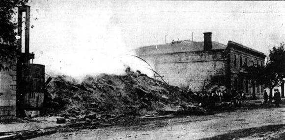Fig 6.  The ruins of Lyall's store following the fire in 1919.