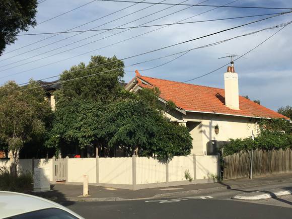 64 Hickford Street BRUNSWICK EAST