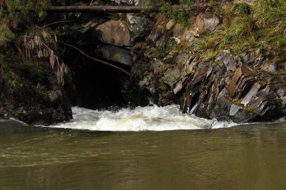 Inlet pool, rock bar and inlet of the diversion tunnel (north end of site)